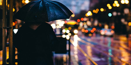 乐鱼官网-LOL赛季高光操作震撼观众，mlxg高光比赛